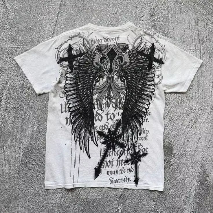 Y2K Gotik Kanat Çapraz Klasik  - Gothic Streetwear Brand incelemesi ve fiyatı