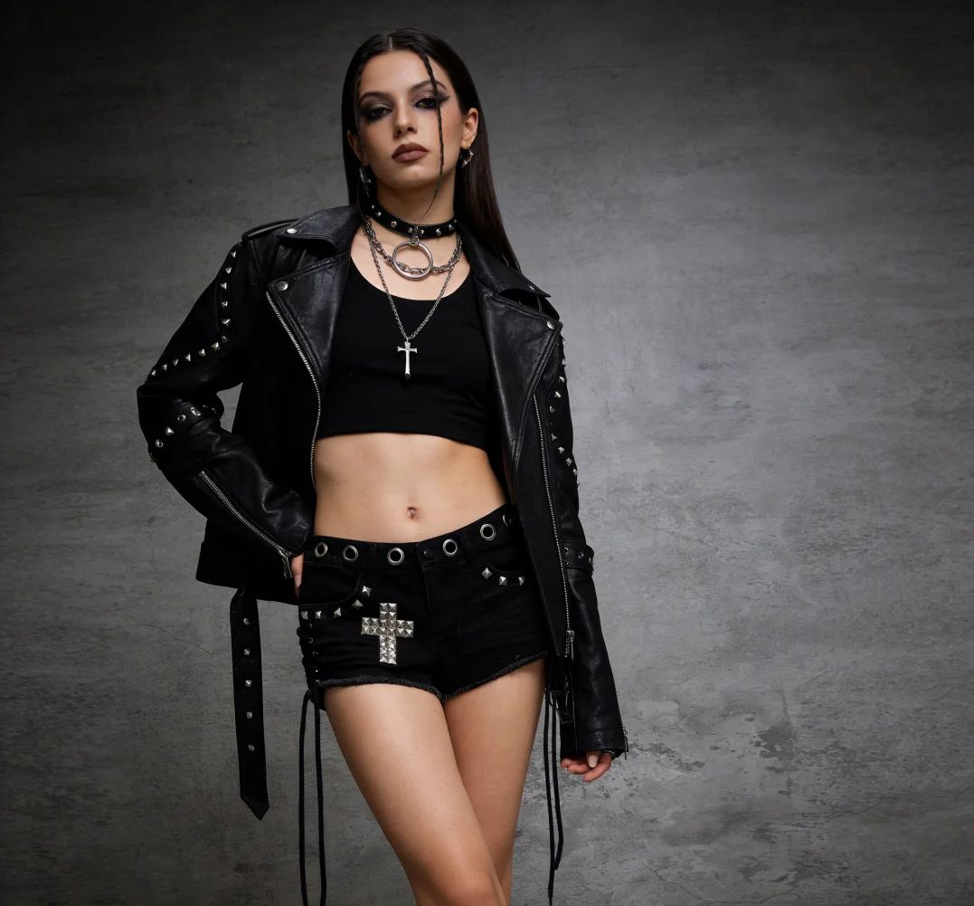 Y2K yazlık erkek ve kadın soka - Gothic Streetwear Brand incelemesi ve fiyatı